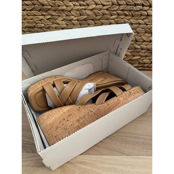 NWB! Calvin Klein Faux Leather Strappy Slide Sandals - Picture 2 of 8